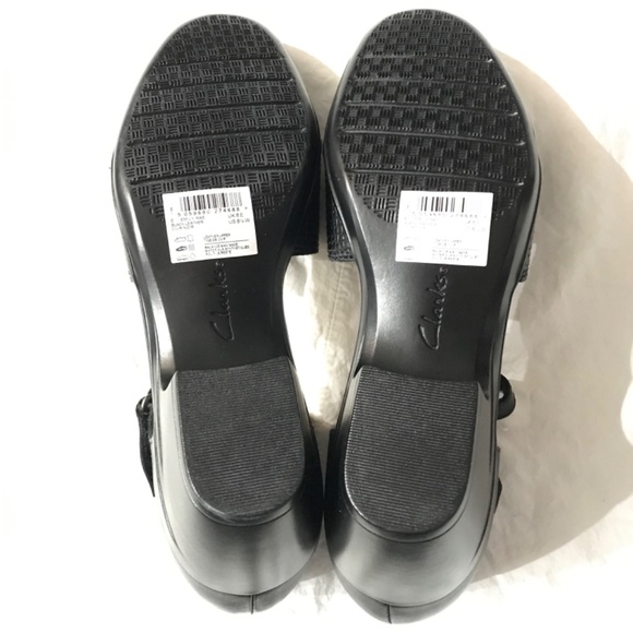 NEW Clarks Leather Emily Rae Black Pump Women's Size 8.5 Wide Ankle Strap - Picture 9 of 16